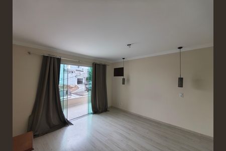 Casa de condomínio para alugar com 300m², 5 quartos e 2 vagas