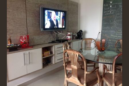 Apartamento à venda com 165m², 2 quartos e 2 vagas
