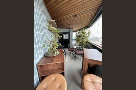 Apartamento à venda com 165m², 2 quartos e 2 vagas