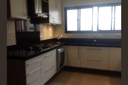 Apartamento à venda com 165m², 2 quartos e 2 vagas