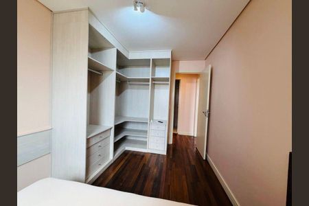 Apartamento à venda com 70m², 2 quartos e 1 vaga
