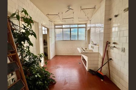 Apartamento à venda com 234m², 4 quartos e 2 vagas