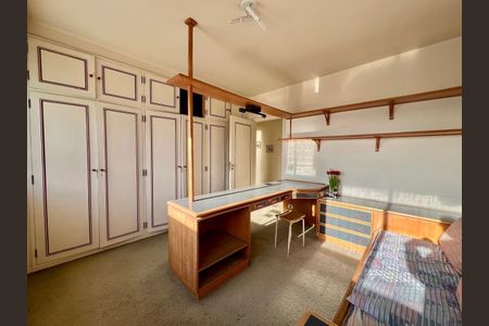 Apartamento à venda com 234m², 4 quartos e 2 vagas