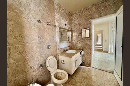 Apartamento à venda com 234m², 4 quartos e 2 vagas