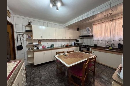 Casa à venda com 126m², 3 quartos e 2 vagas