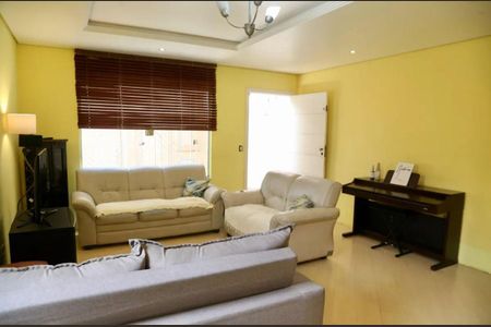 Casa à venda com 320m², 3 quartos e 3 vagas