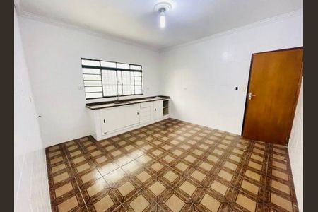 Casa à venda com 3 quartos, 250m² em Vila Junqueira, Santo André