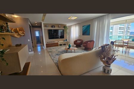 Apartamento à venda com 202m², 3 quartos e 4 vagas