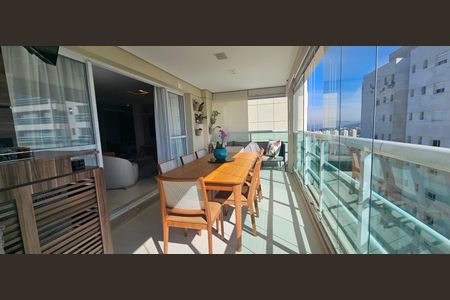 Apartamento à venda com 202m², 3 quartos e 4 vagas
