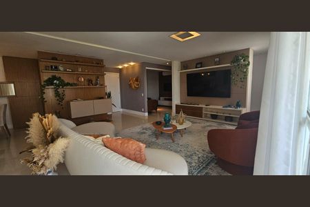 Apartamento à venda com 202m², 3 quartos e 4 vagas