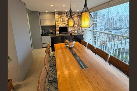 Apartamento à venda com 3 quartos, 137m² em Vila Regente Feijó, São Paulo