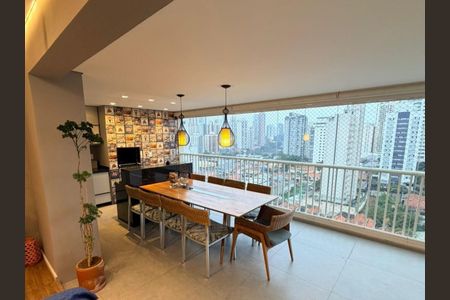 Apartamento à venda com 3 quartos, 137m² em Vila Regente Feijó, São Paulo