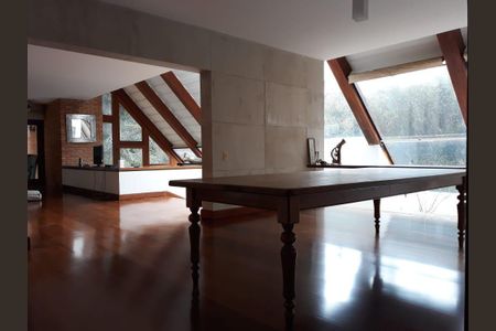Casa à venda com 4 quartos, 800m² em Retiro Morumbi, São Paulo