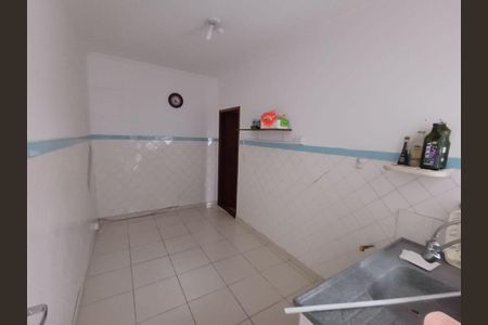 Casa à venda com 170m², 5 quartos e sem vaga