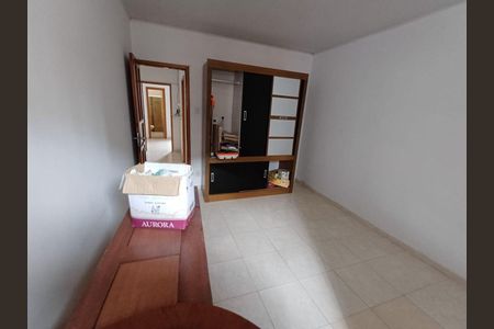 Casa à venda com 170m², 5 quartos e sem vaga