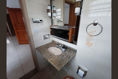 Casa à venda com 170m², 5 quartos e sem vaga