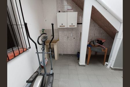 Casa à venda com 170m², 5 quartos e sem vaga