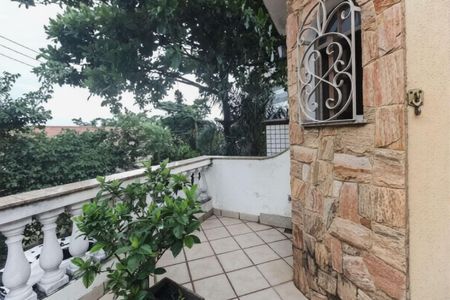 Casa à venda com 2 quartos, 109m² em Cidade Mãe do Céu, São Paulo