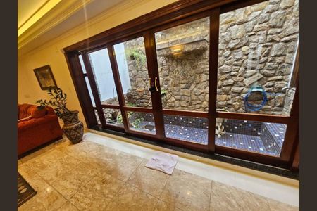 Casa à venda com 4 quartos, 530m² em Parque dos Passaros, São Bernardo do Campo