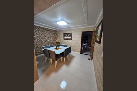 Casa à venda com 4 quartos, 530m² em Parque dos Passaros, São Bernardo do Campo