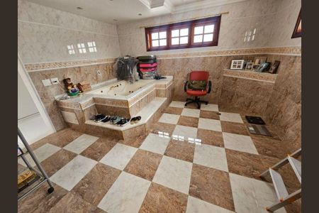 Casa à venda com 4 quartos, 530m² em Parque dos Passaros, São Bernardo do Campo