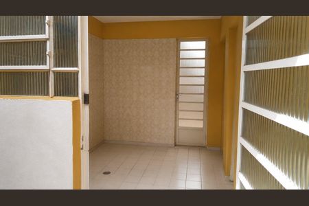 Casa à venda com 122m², 4 quartos e 4 vagas