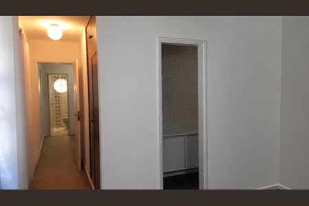Casa à venda com 122m², 4 quartos e 4 vagas