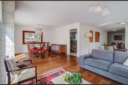 Casa à venda com 4 quartos, 343m² em Chácara Santo Antônio (Zona Sul), São Paulo
