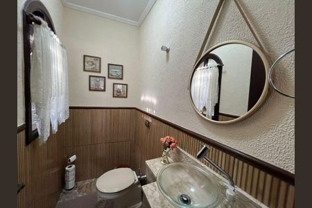 Casa à venda com 4 quartos, 221m² em Nova Petrópolis, São Bernardo do Campo