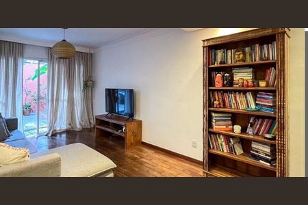 Casa à venda com 3 quartos, 200m² em Aclimação, São Paulo