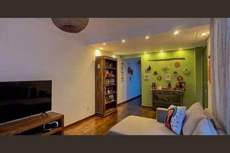 Casa à venda com 3 quartos, 200m² em Aclimação, São Paulo