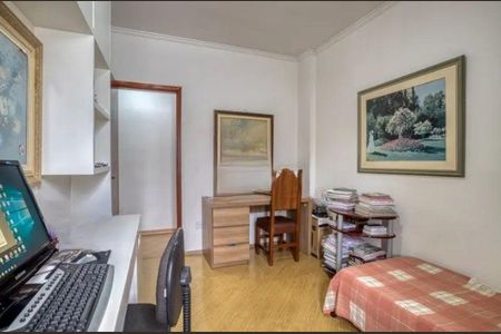 Casa à venda com 4 quartos, 301m² em Chácara Santo Antônio (Zona Sul), São Paulo