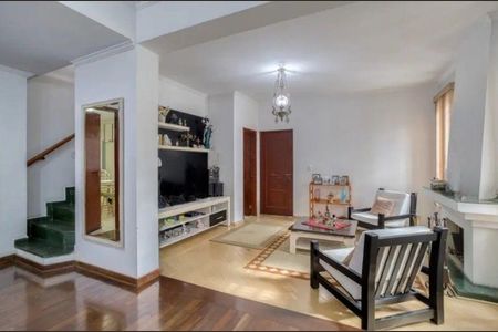 Casa à venda com 4 quartos, 301m² em Chácara Santo Antônio (Zona Sul), São Paulo