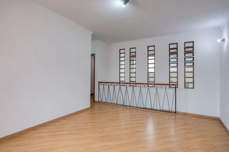 Casa à venda com 4 quartos, 301m² em Chácara Santo Antônio (Zona Sul), São Paulo