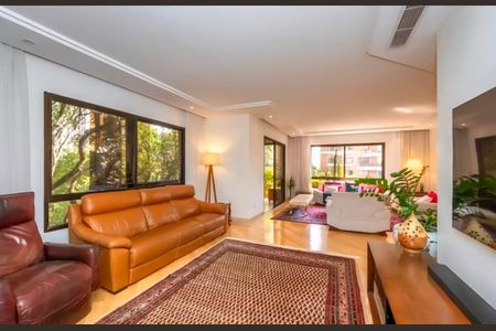 Apartamento à venda com 272m², 4 quartos e 7 vagas