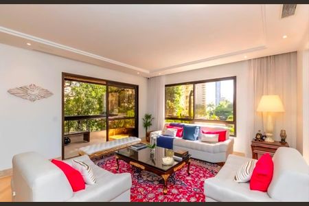 Apartamento à venda com 272m², 4 quartos e 7 vagas