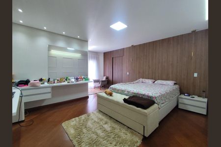 Casa à venda com 3 quartos, 212m² em Vila Milton, Guarulhos