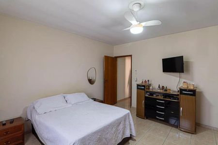 Casa à venda com 4 quartos, 245m² em Vila Matilde, São Paulo