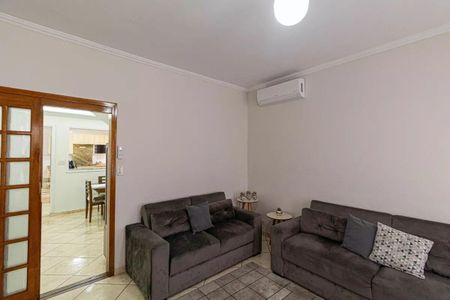 Casa à venda com 4 quartos, 245m² em Vila Matilde, São Paulo