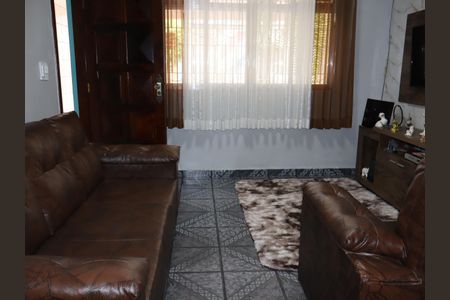 Casa à venda com 125m², 4 quartos e 2 vagasSala