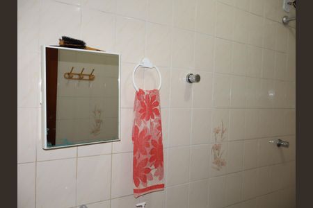 Casa à venda com 125m², 4 quartos e 2 vagasBanheiro