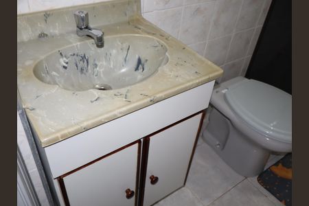 Casa à venda com 125m², 4 quartos e 2 vagasSuíte - banheiro