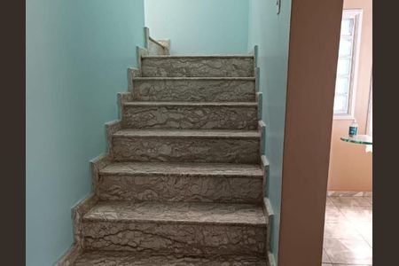 Casa à venda com 4 quartos, 338m² em Jardim Vivan, São Paulo