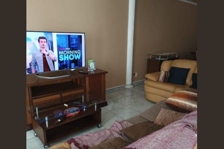 Casa à venda com 4 quartos, 338m² em Jardim Vivan, São Paulo