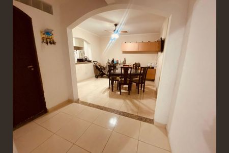 Casa à venda com 3 quartos, 149m² em Vila Aricanduva, São Paulo