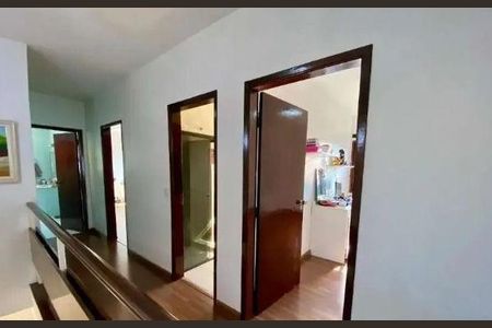 Casa à venda com 5 quartos, 345m² em Jardim da Gloria, São Paulo