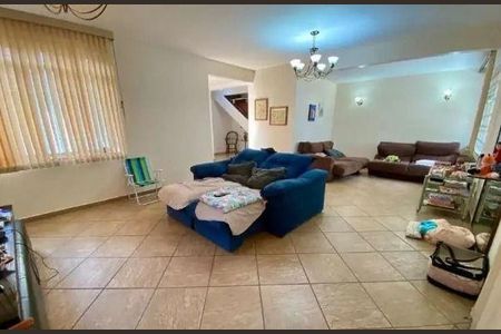 Casa à venda com 5 quartos, 345m² em Jardim da Gloria, São Paulo