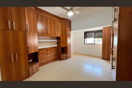 Casa à venda com 157m², 3 quartos e 3 vagas