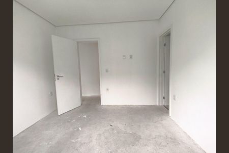 Casa à venda com 3 quartos, 180m² em Vila Ema, São Paulo