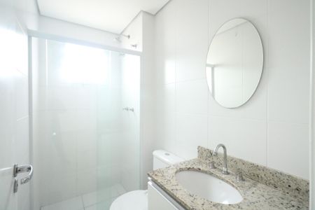 Apartamento para alugar com 65m², 2 quartos e 1 vaga Apartamento para alugar com 65m², 2 quartos e 1 vagaBanheiro Social